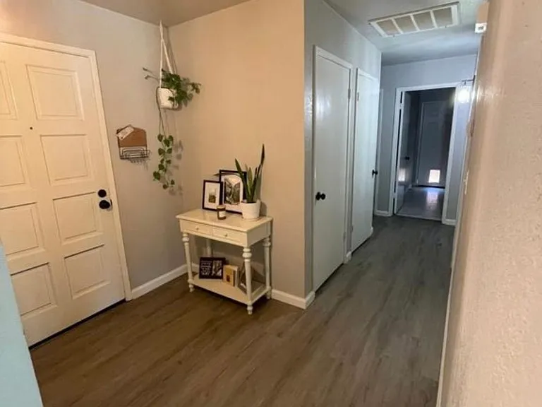 3289 E Paul Ave — Photo 18