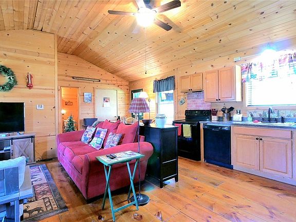 2nd image of 2641 Morganstern Ln