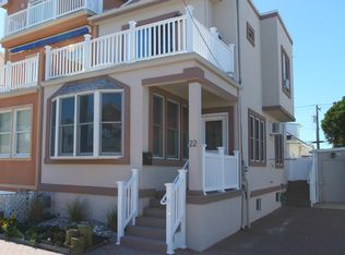 22 S Martindale Ave, Ventnor, NJ 08406