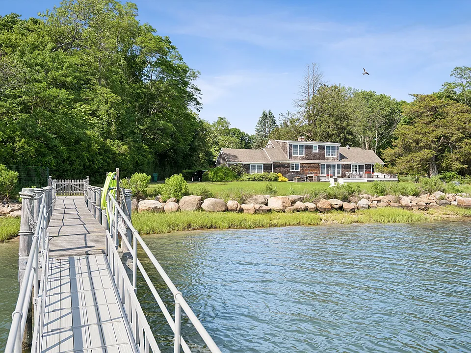 69 Ferry Rd