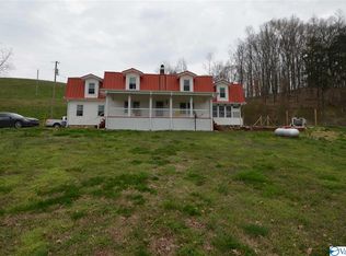 28593 Clover Ln, Lester, AL 35647