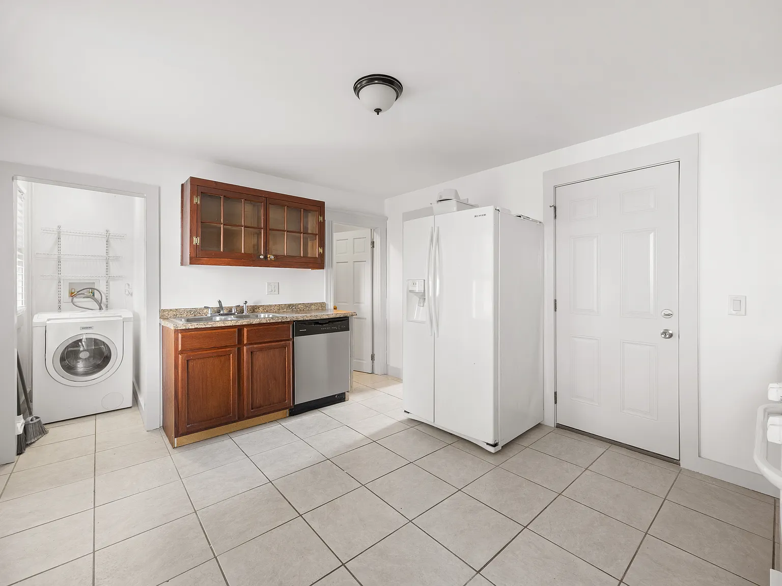 2 bed, 800 sqft, $1,350 — Photo 4