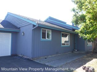 1015 NE Marion Pl, Bend, OR 97701