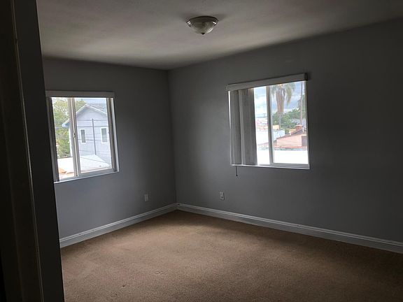 4th image of 1511 W 85th St