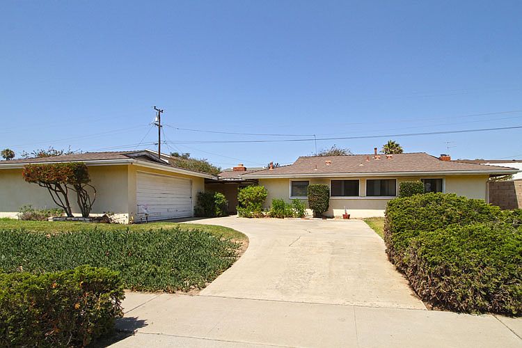 1st image of 553 Majestic Dr