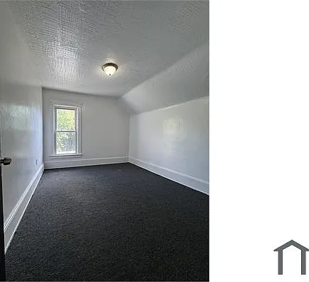 4321 Howlett Ave — Photo 8