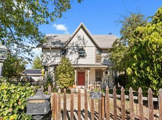 322 N 3rd St, Central Pt, OR 97502