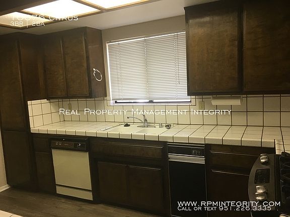 4th image of 10676 Citrus Ave