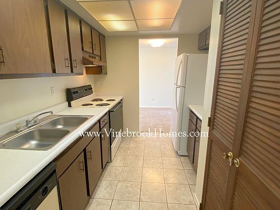 4th image of 5724 Troy Villa Blvd