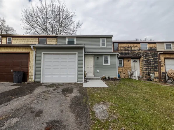 8102 Weblank Way, Clay, NY 13041