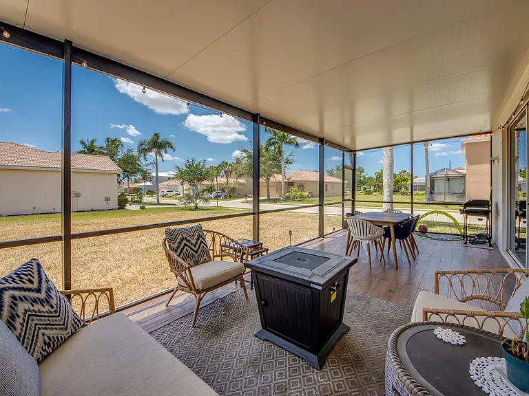 Blue Cypress Lake Ct — Photo 50