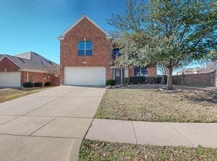 1013 Sycamore St, Burleson, TX 76028