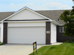 2345 Northline Ct, Lincoln, NE 68521