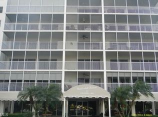 1 Bluebill Ave APT 106, Naples, FL 34108
