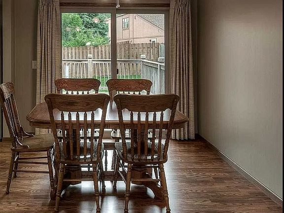 5th image of 15427 Westchester Cir