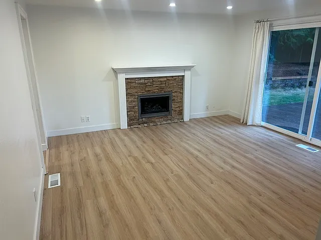 18200 NE 156th St — Photo 3