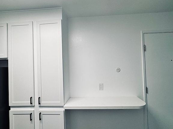 4th image of 130 S East St APT 1