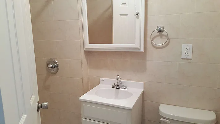 Rented by Naomi Property LLC | media 21