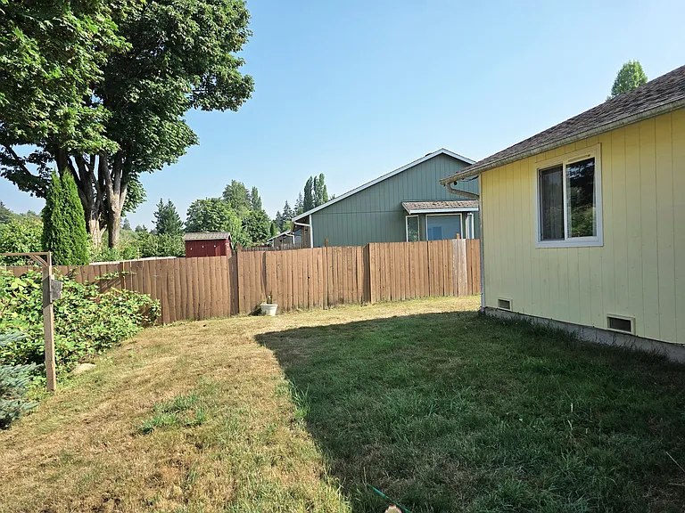 17105 Zoya Dr — Photo 16