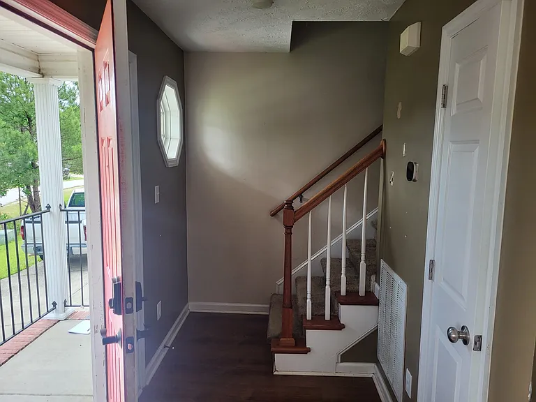 260 Chestnut Dr — Photo 7