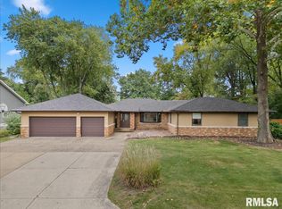 468 E High Point Dr, Peoria, IL 61614