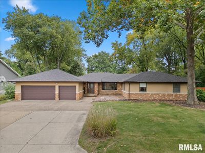 468 E High Point Dr, Peoria, IL, 61614