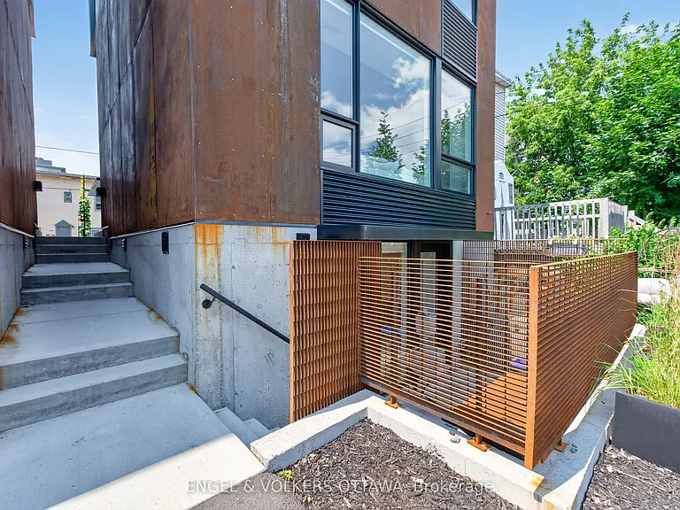 117 Carruthers Ave #D — Photo 21