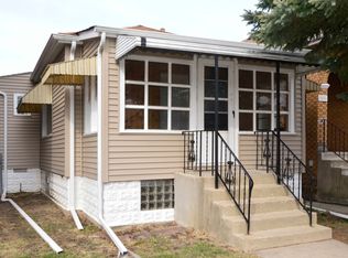 5852 W Leland Ave, Chicago, IL 60630