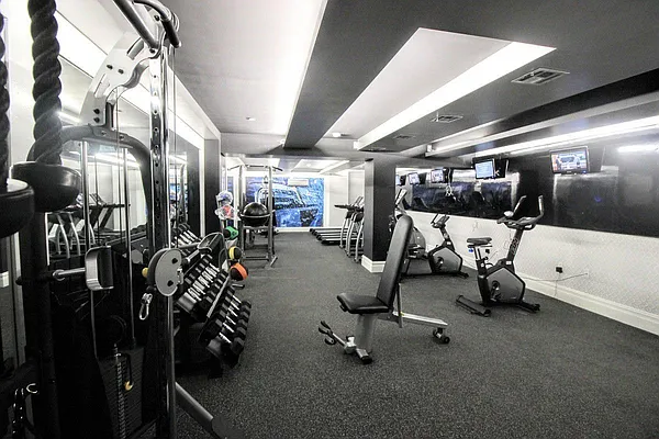 Rented by EXR | media 9