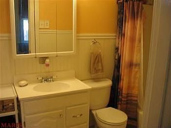 4th image of 4839 Terrace Ave
