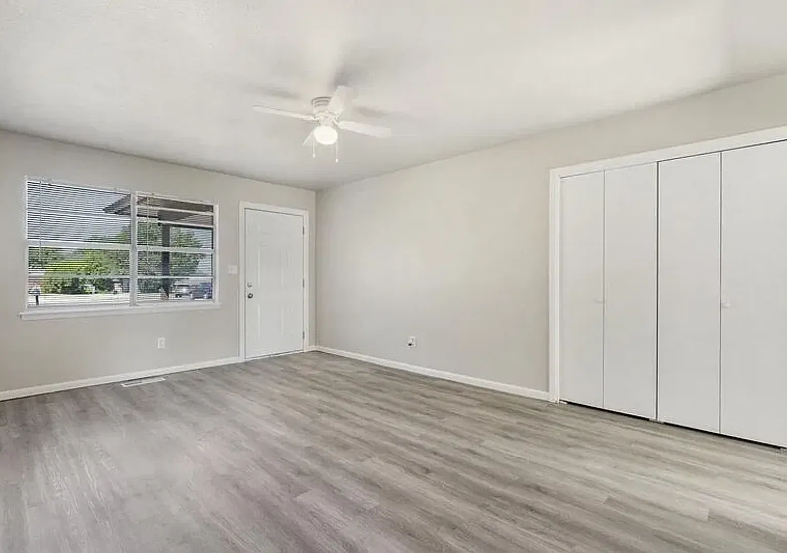 Move-In Ready Brick Ranch with a Huge Fenced Backyard — Photo 2