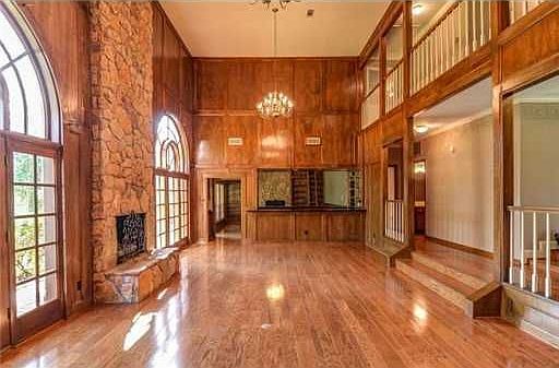 5th image of 203 Lampwick Cir