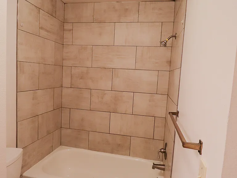 812 City Park Ave #204 — Photo 11