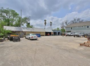 5319 Larkin St, Houston, TX 77007