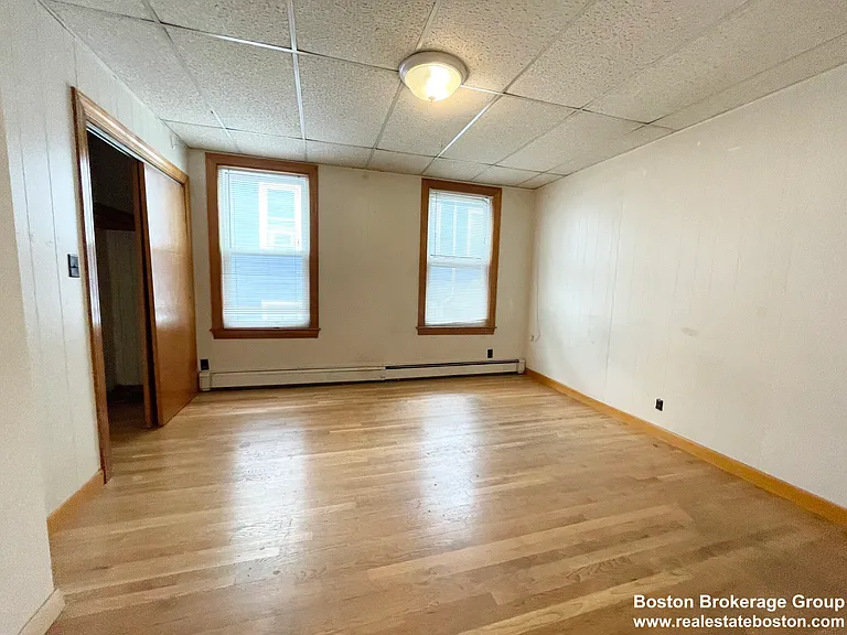 5 Oswald St #5 — Photo 7