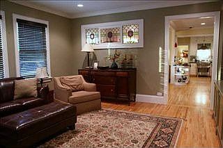 5th image of 26 E Hillcrest Dr