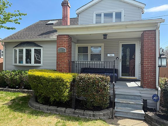 2nd image of 119 Cloverhill Rd