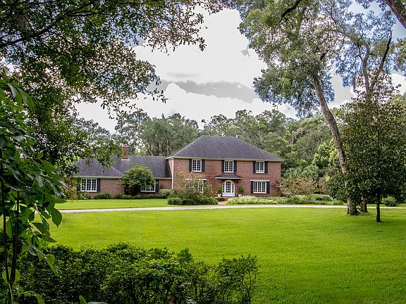 2nd image of 311 Washington Oaks Dr