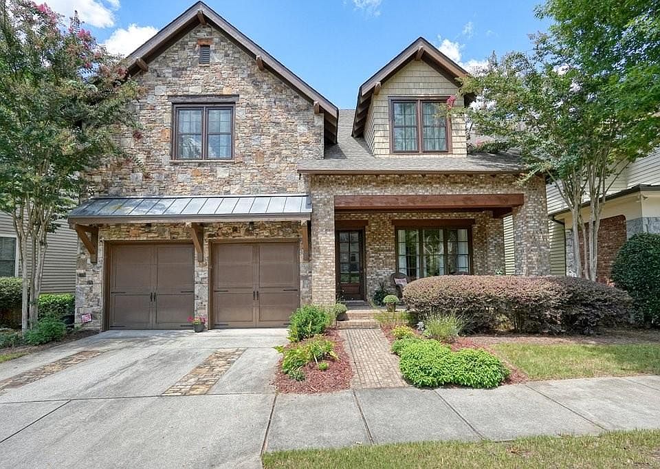 1st image of 615 Willow Oak Way