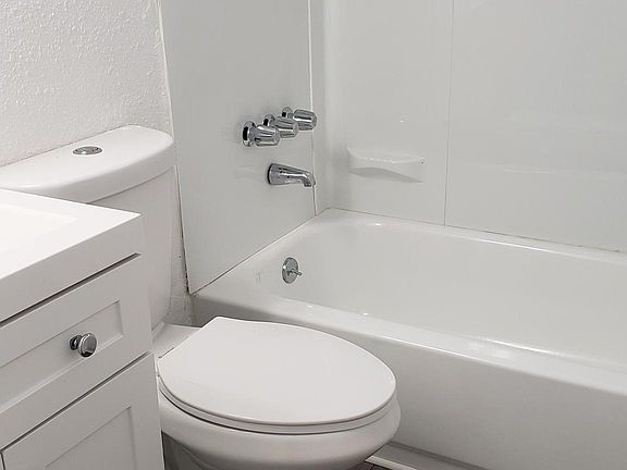 2nd image of 3657 S King St #2