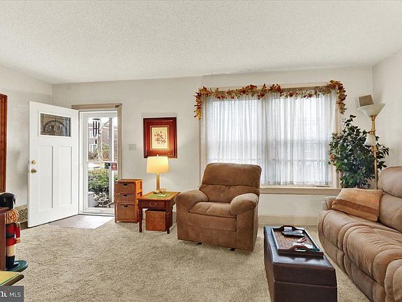 2nd image of 375 Sunset Rd