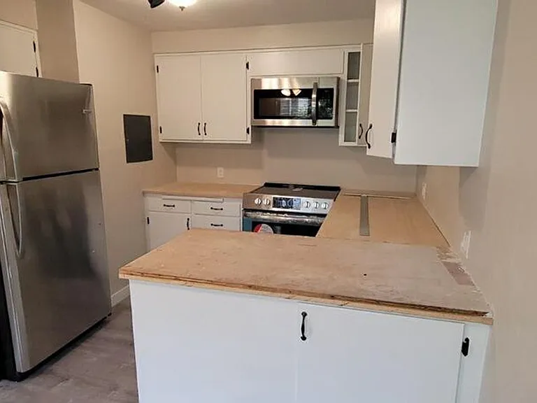 1350 Lawrence St — Photo 8