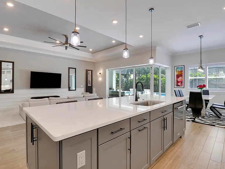 10909 Stellar Cir — Photo 12