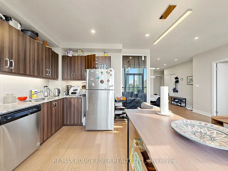 1486 Bathurst St #503 — Photo 11