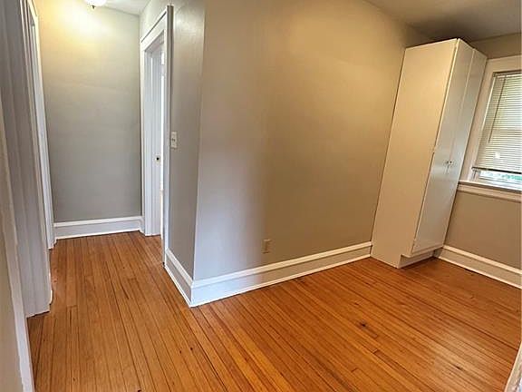 4th image of 124 Braxton Ct