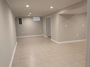 9707 E Light Dr, Silver Spring, MD 20903