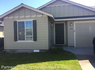 322 SW 29th St, Redmond, OR 97756