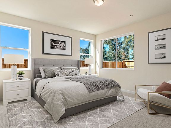 5th image of 522 Hollywood Way