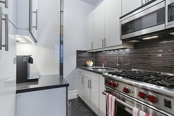 Sold by Corcoran | media 15