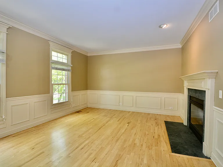 619 S Main St #619 — Photo 3
